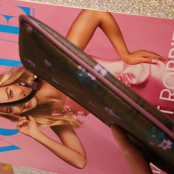 Coach wristlet - Picture 12 of 12